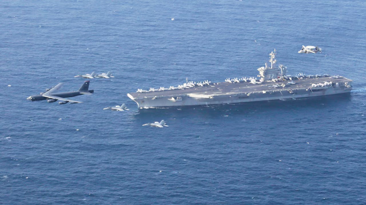 Un contingente naval superior al que fue desplegado frente a Venezuela y encabezado por el portaaviones Abraham Lincoln opera bajo directrices de Donald Trump se dirige a Irán